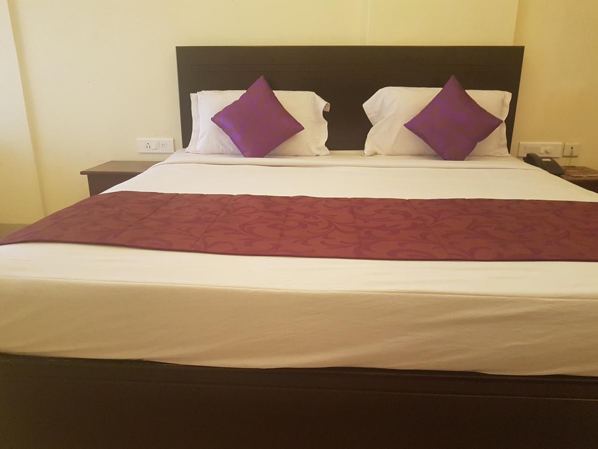 Hotel Pearl Residency Thrissur Exterior photo